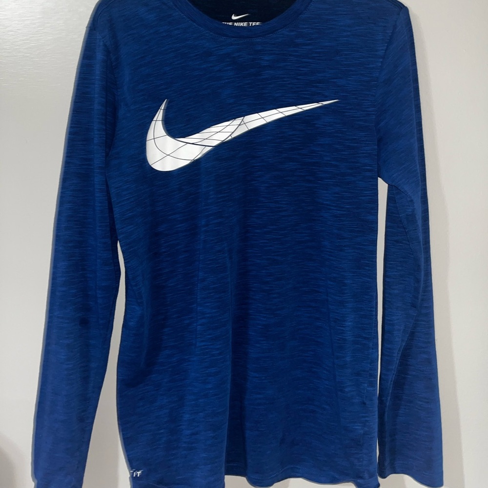 Nike Logo Long Sleeve Tee